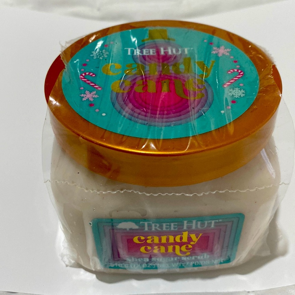 New TREE HUT CANDY CANE SUGAR SCRUB